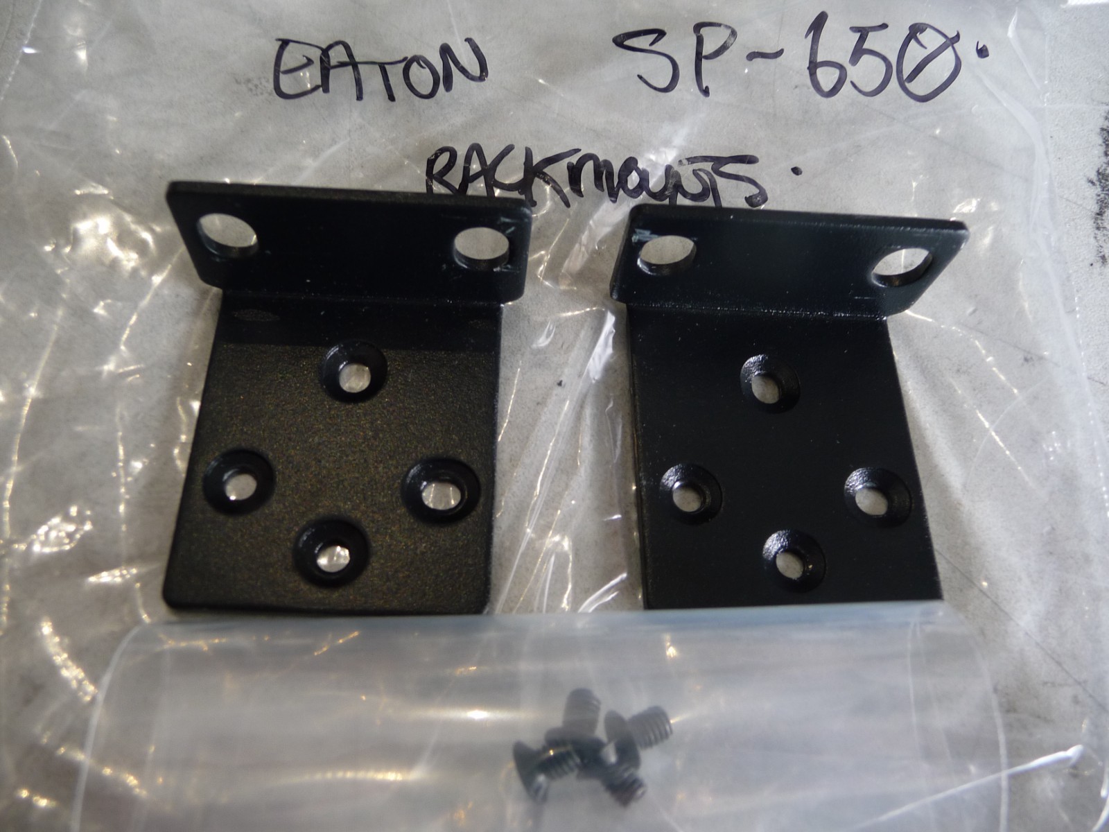 AU SELLER ORIG EATON 1 SET Switch Rack Mount Brackets / EARS for SP-650