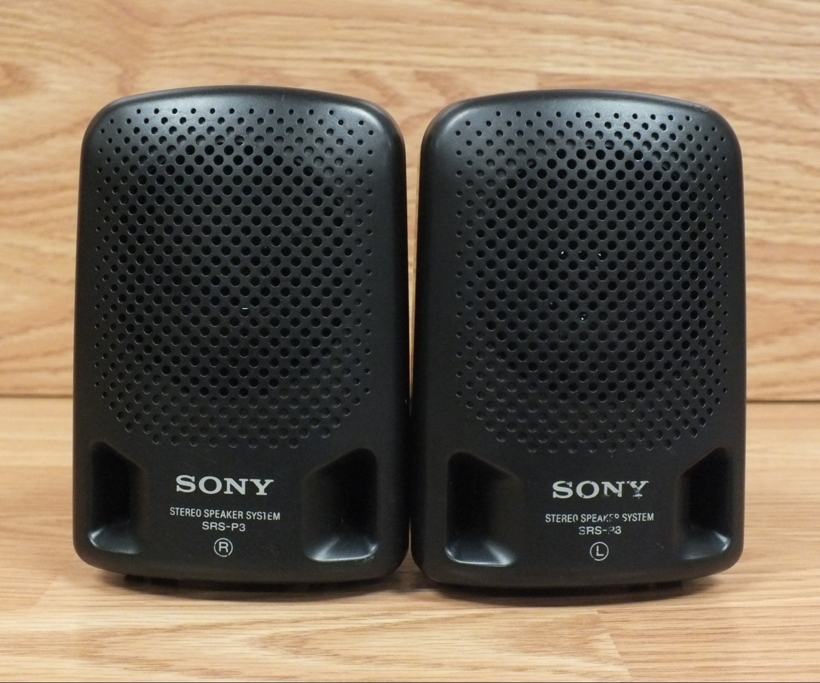 Genuine Sony (SRS-P3) 3.5mm Wired Black Stereo Speaker System **READ** 