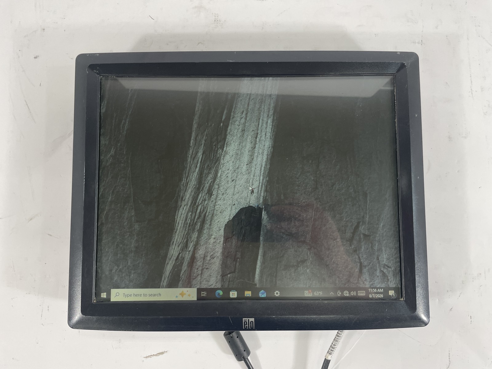 Elo Touch Systems ET1522L-8CWA-1-GY-G 15" LCD Touchscreen Monitor