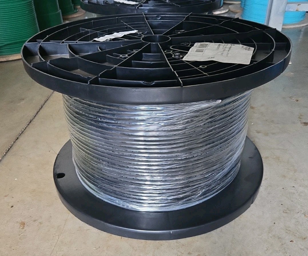 Prysmian 9136100 UTP GenSpeed 10 Black 1000' Roll Outdoor Cat6A - NEW