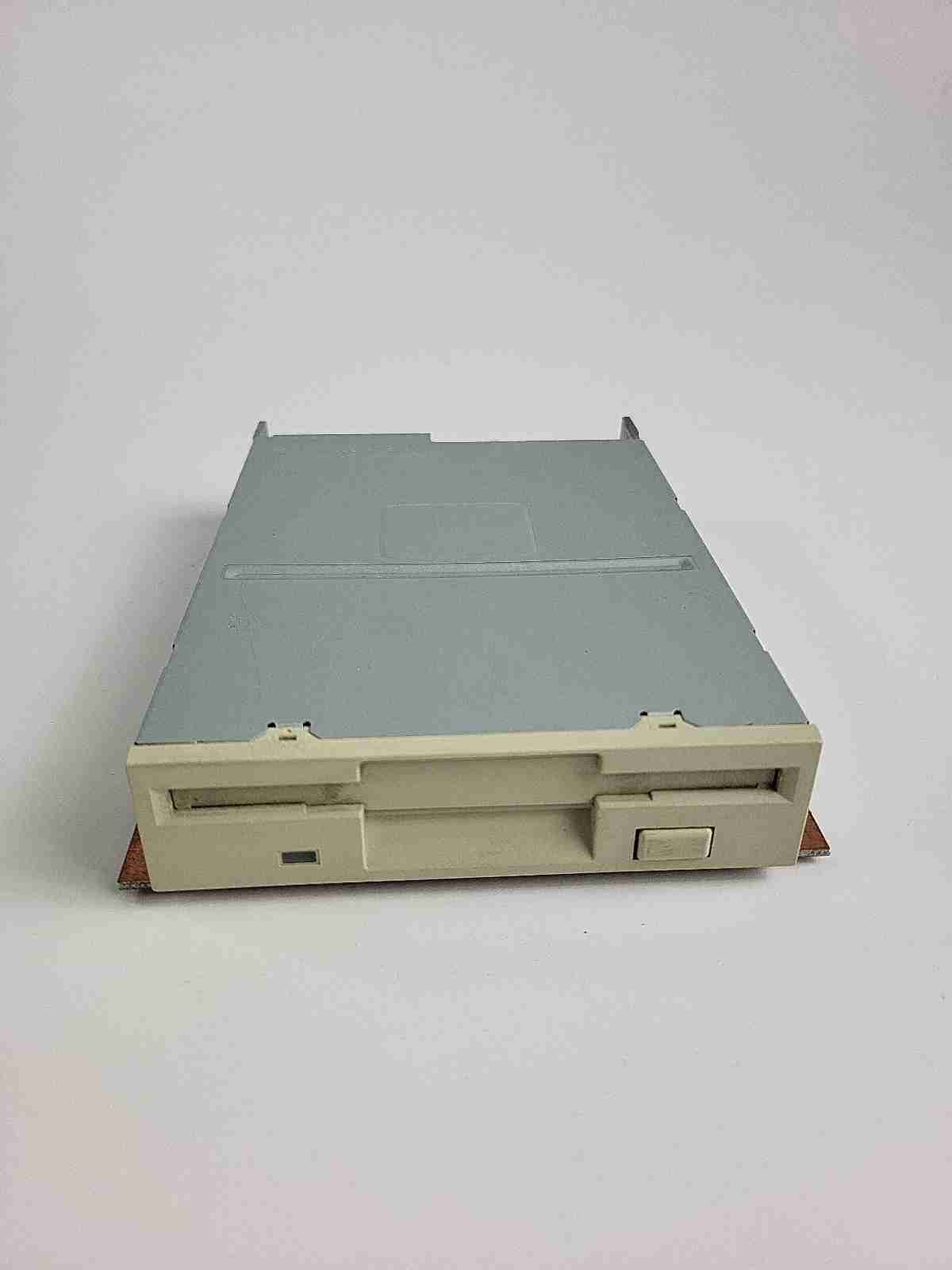 Teac Corp FD-235HF Floppy Disc Disk Drive PN: 193077B2-91