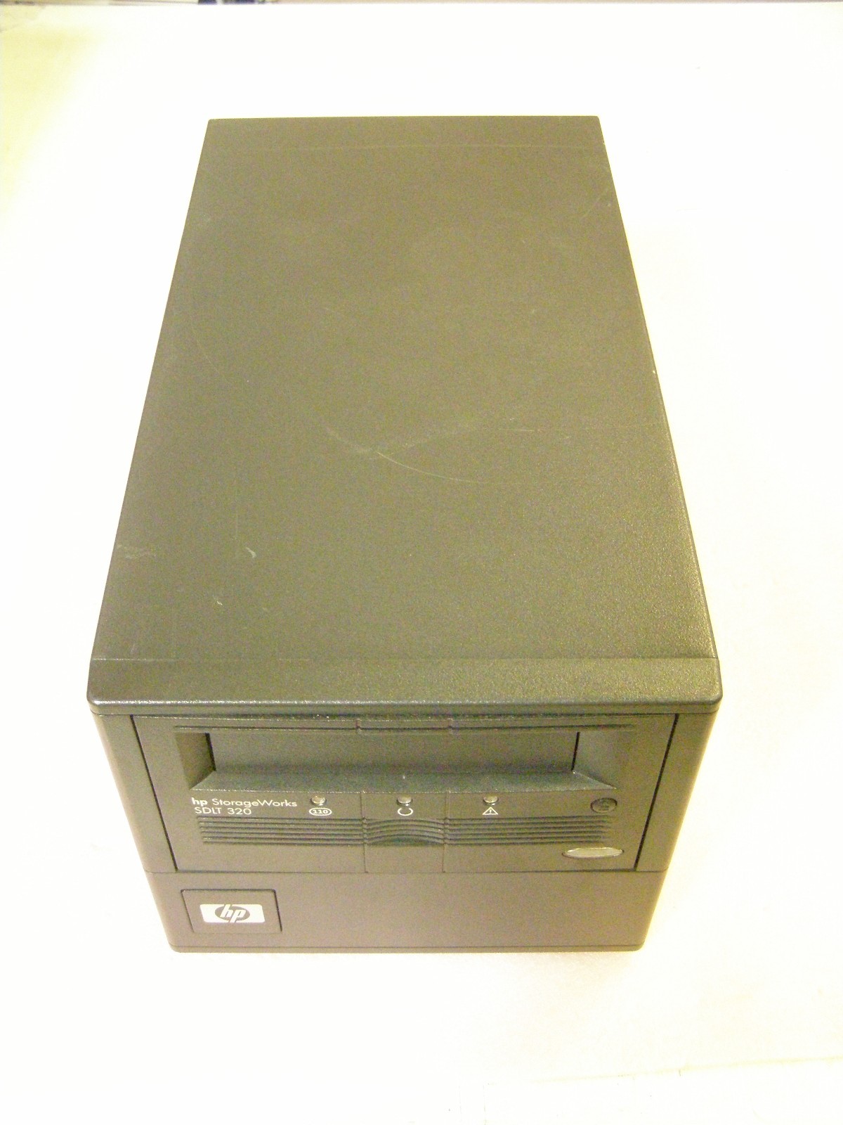 HP StorageWorks SDLT 320 Series 3306 with SCSI Ultra 2 Amphenol PN 515650001 