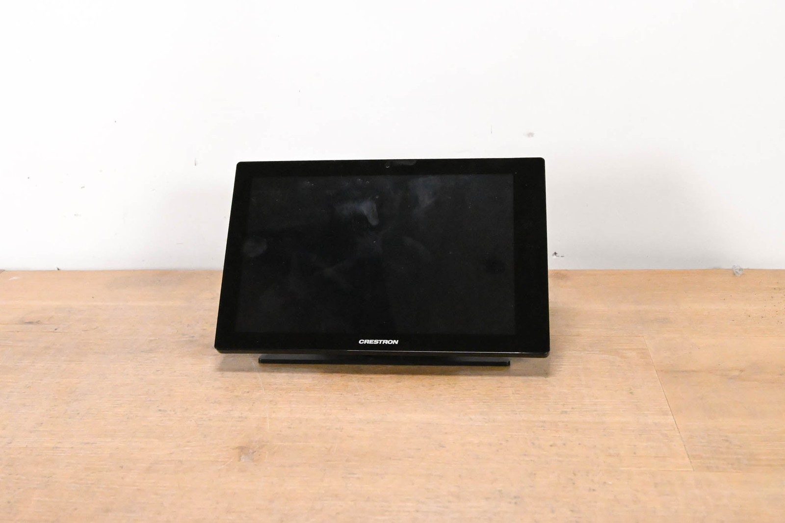 Crestron TSW-1060-B-S 10.1" Touch Screen, Black Smooth w/ Tabletop Kit CG015XN