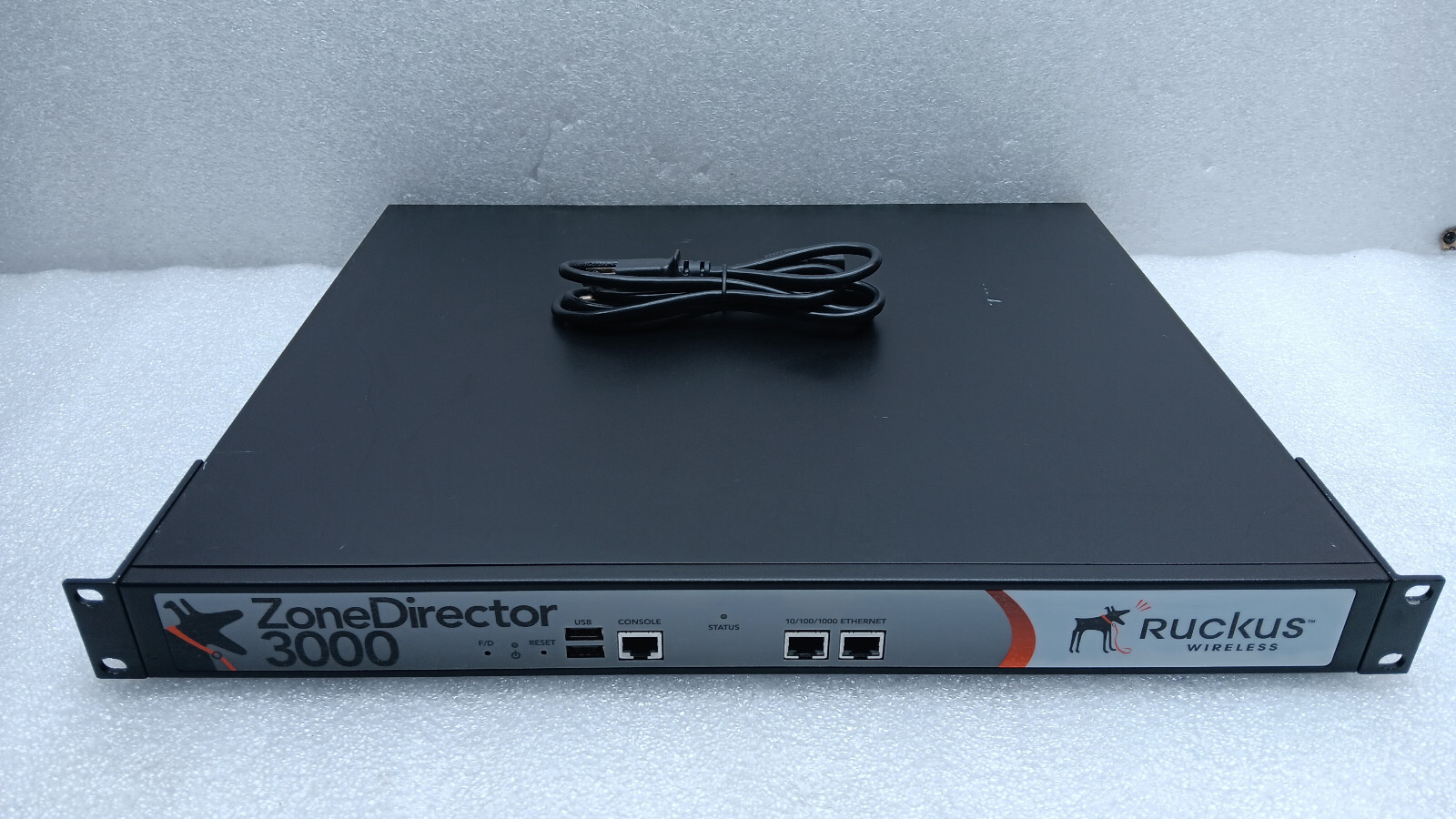 Ruckus WIRELESS ZoneDirector 3000 Wireless LAN Controller with Rack Ear #99