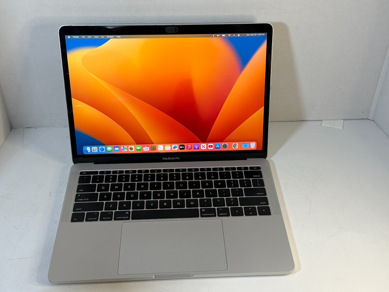Apple MacBook Pro 13" A1708 2017 i5 2.3GHz 8GB Ram 128GB SSD macOS Ventura