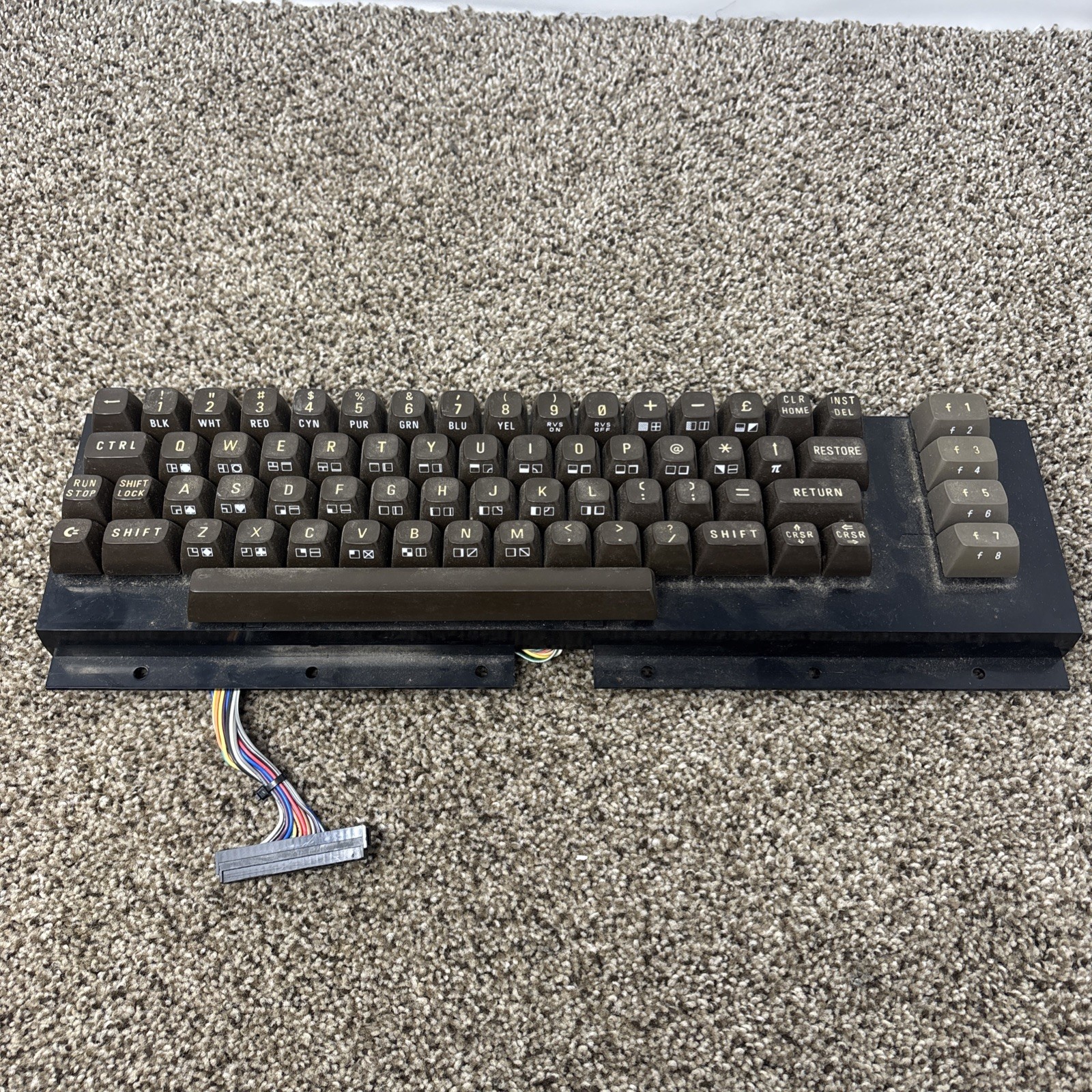 Commodore 64 64c Vic 20 Replacement Keyboard Only FOR PARTS OR REPAIR