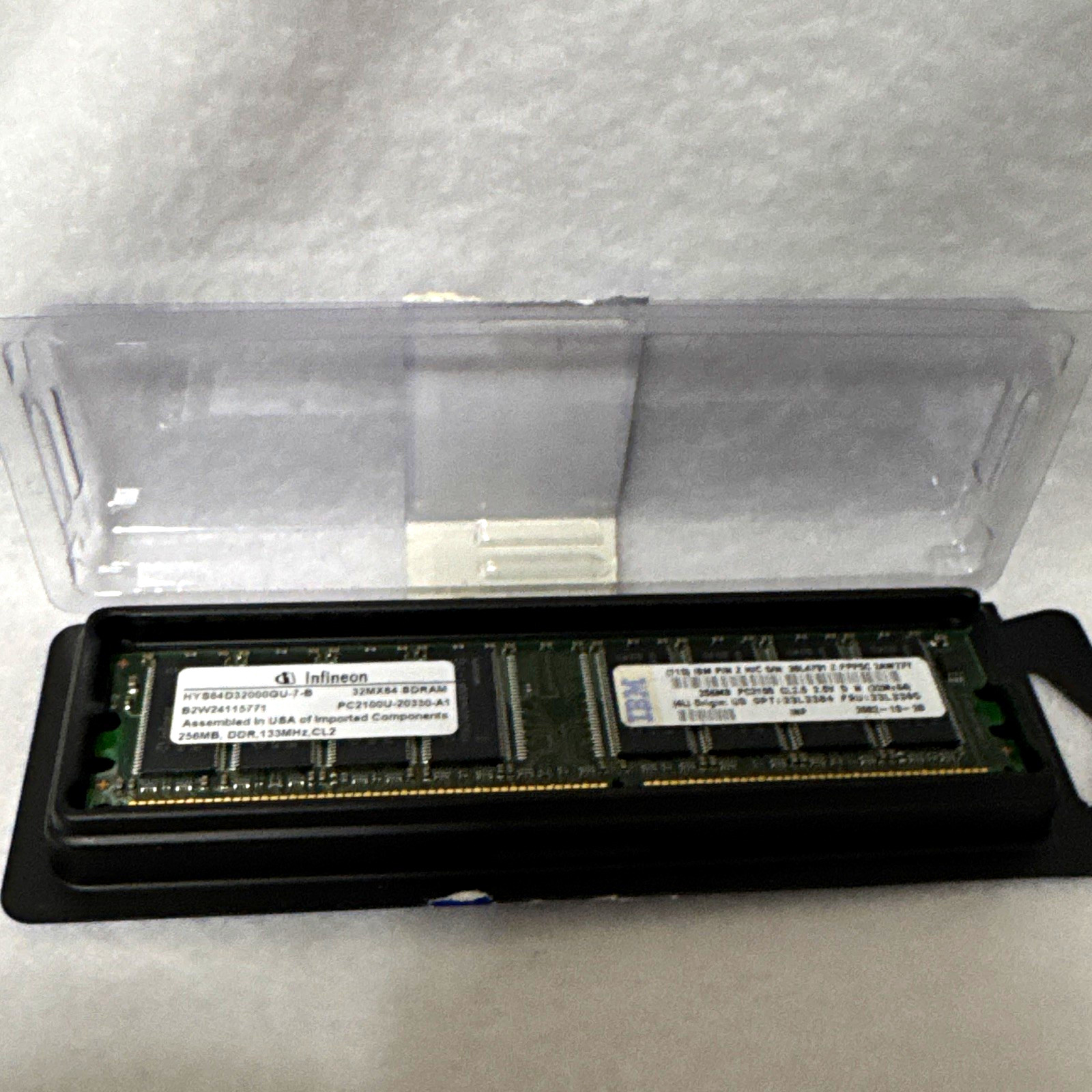 Infineon 256MB DDR1 SDRAM PC2100 184-Pin DIMM ECC HYB64D32000GU-7-B