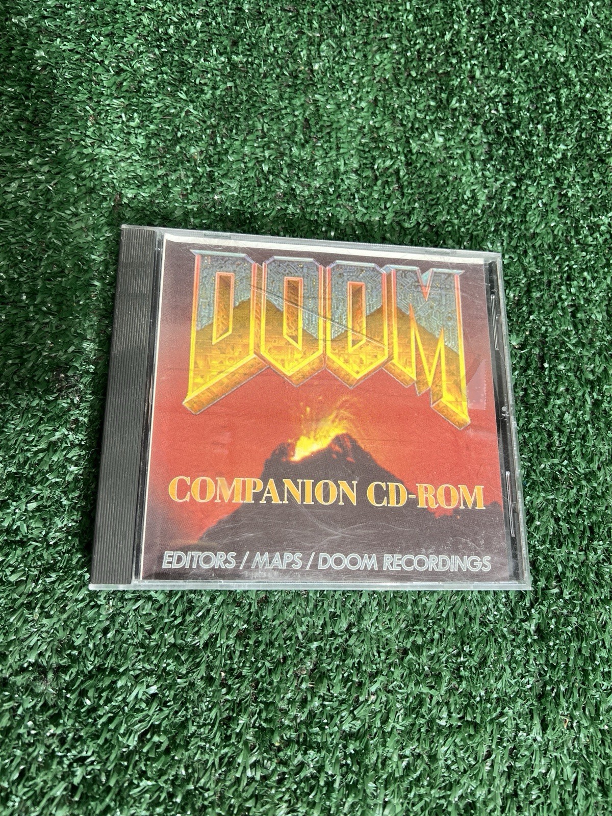 1994 Doom Companion CD Limelight Media CD-ROM Maps Utilities Recordings RARE