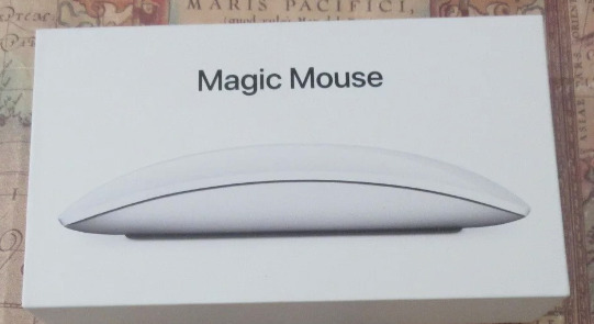 Apple Official Magic Mouse 2 A1657 + Cable USB-C to Lightning