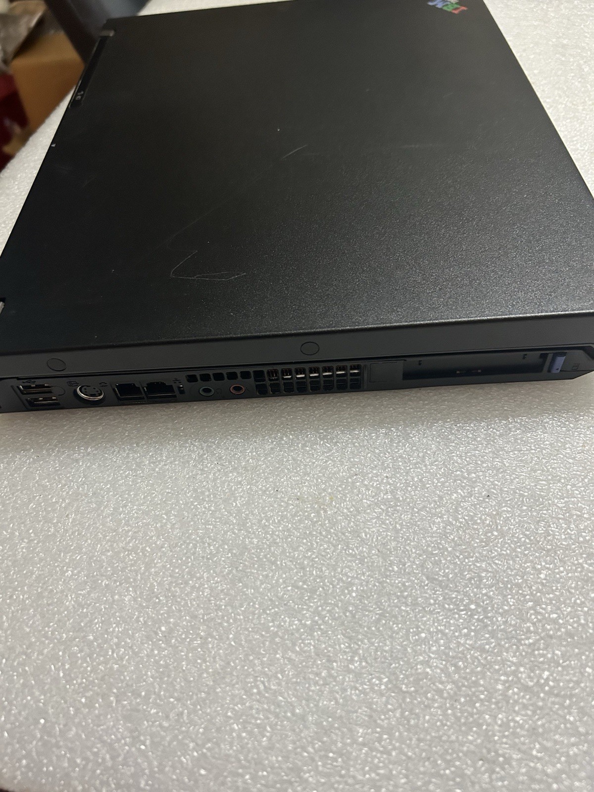 Retro IBM ThinkPad R51 Intel Pentium M 1.5GHz 512 RAM No HDD No OS