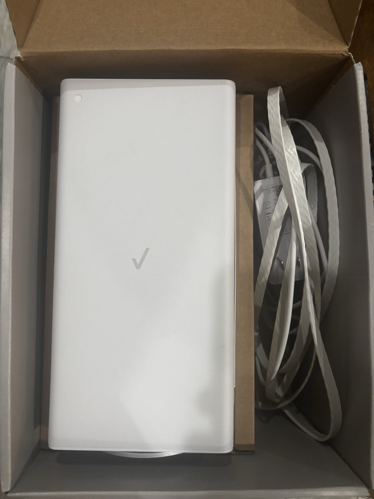 Verizon CR1000A WiFi 6E Router for Home Business Power Cord Included