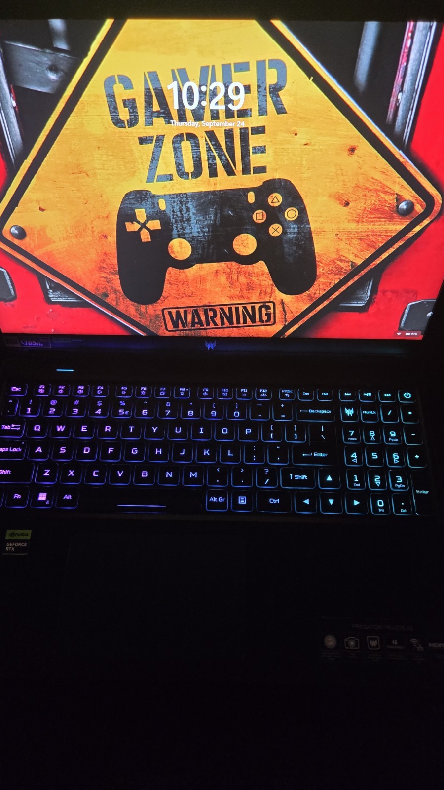Acer Predator Helios  i7-13700HX RTX 4060 16GB RAM 1TB SSD 16" WQXGA 165Hz