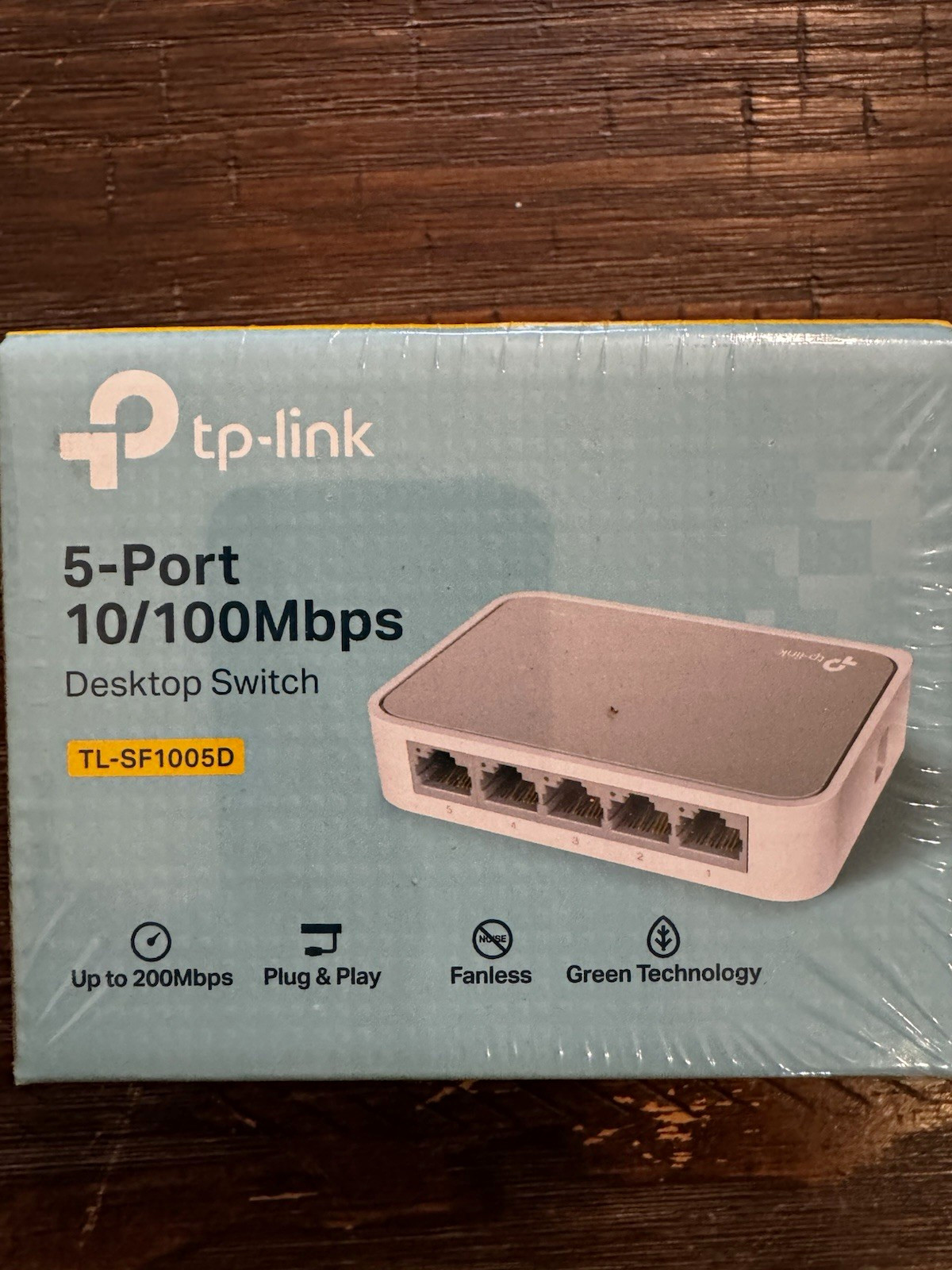 TP-LINK TL-SF1005D 5-Port 10/100Mbps Unmanaged Fast Ethernet RJ-45 Switch