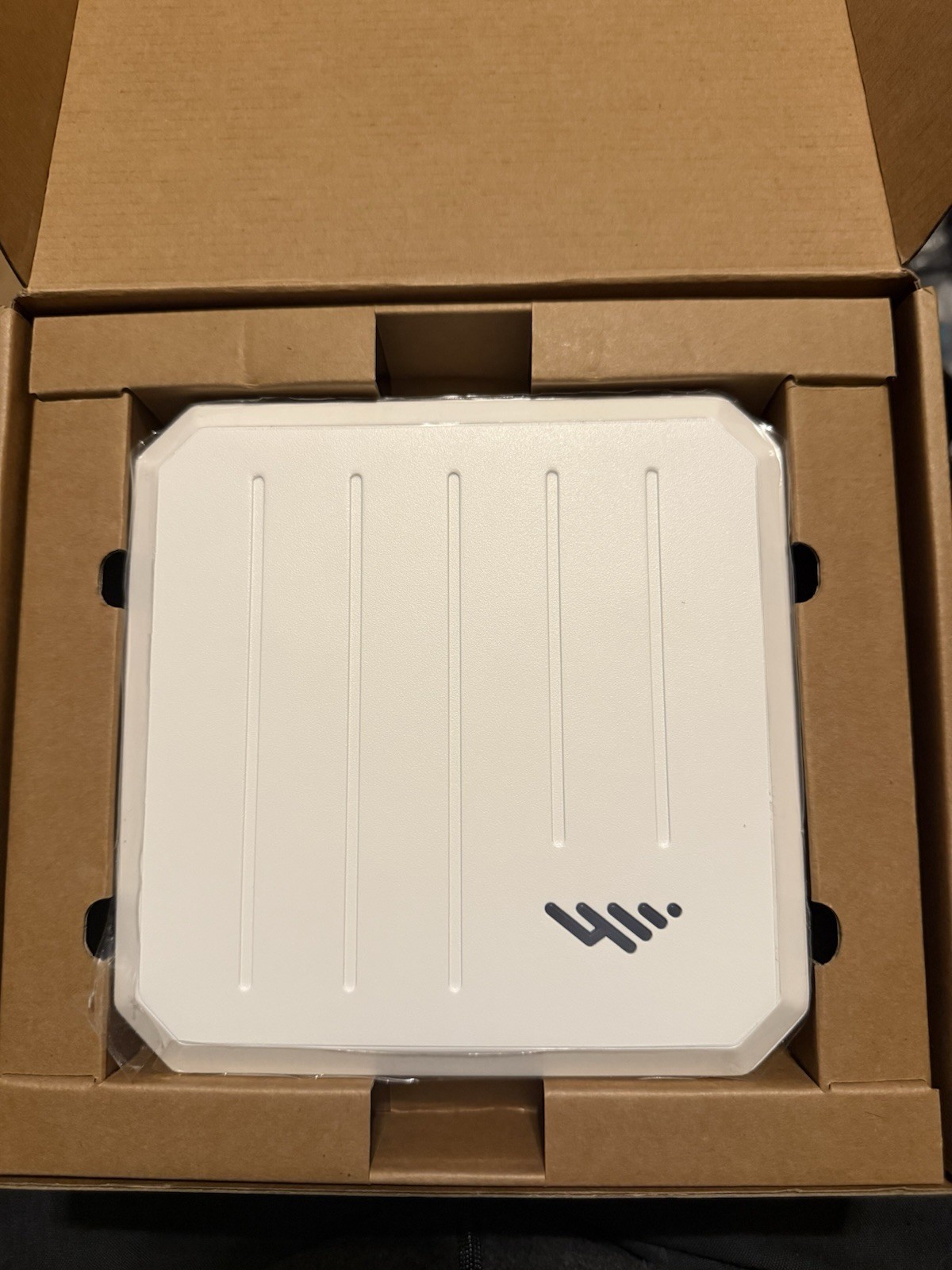 **Brand New** Cradle Point W1850 BE03-1850-5GC-GN (AT&T, T-Mobile, Verizon)