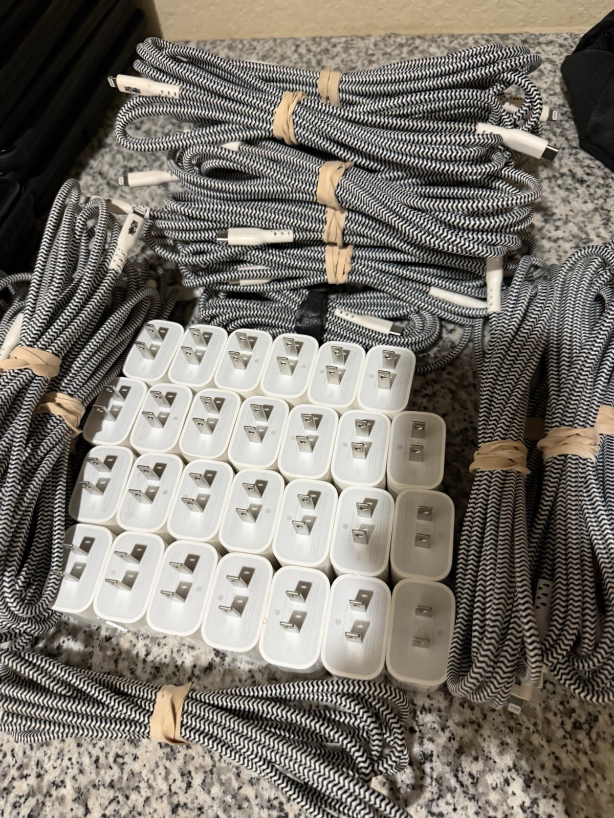 Tripp Lite Apple MFI lighting to USB-C Sync 10 ft With OEM Fast Charger ✅ 27pc