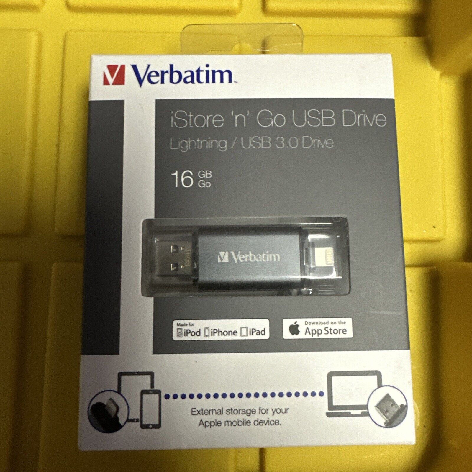 Verbatim 16GB Store 'n' Go Dual USB 3.0 and Lightning Flash Drive, Graphite