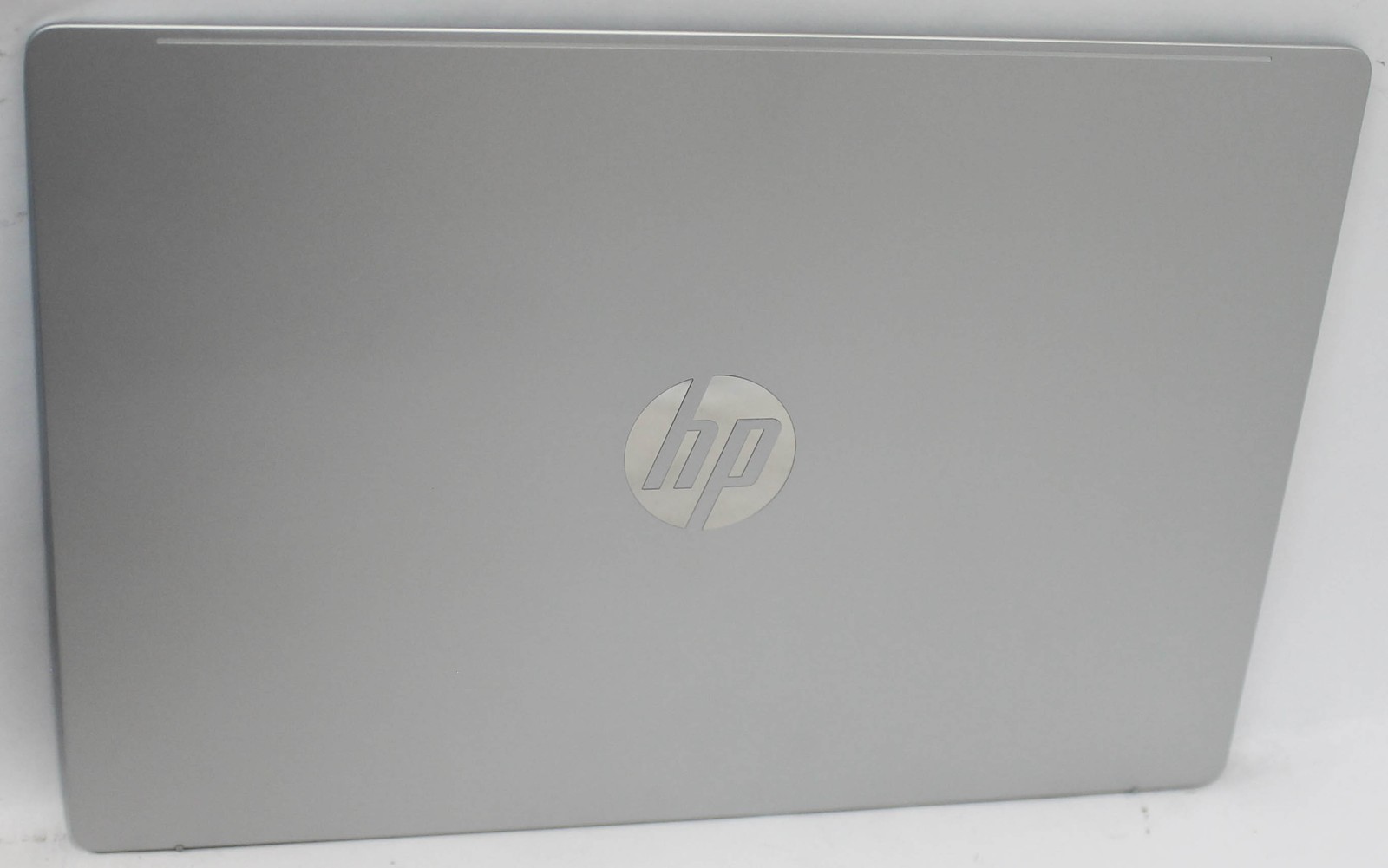 P48640-001 HP LCD BACK COVER SILVER TS W/ANT HP 16-FB0435NR "GRADE A"