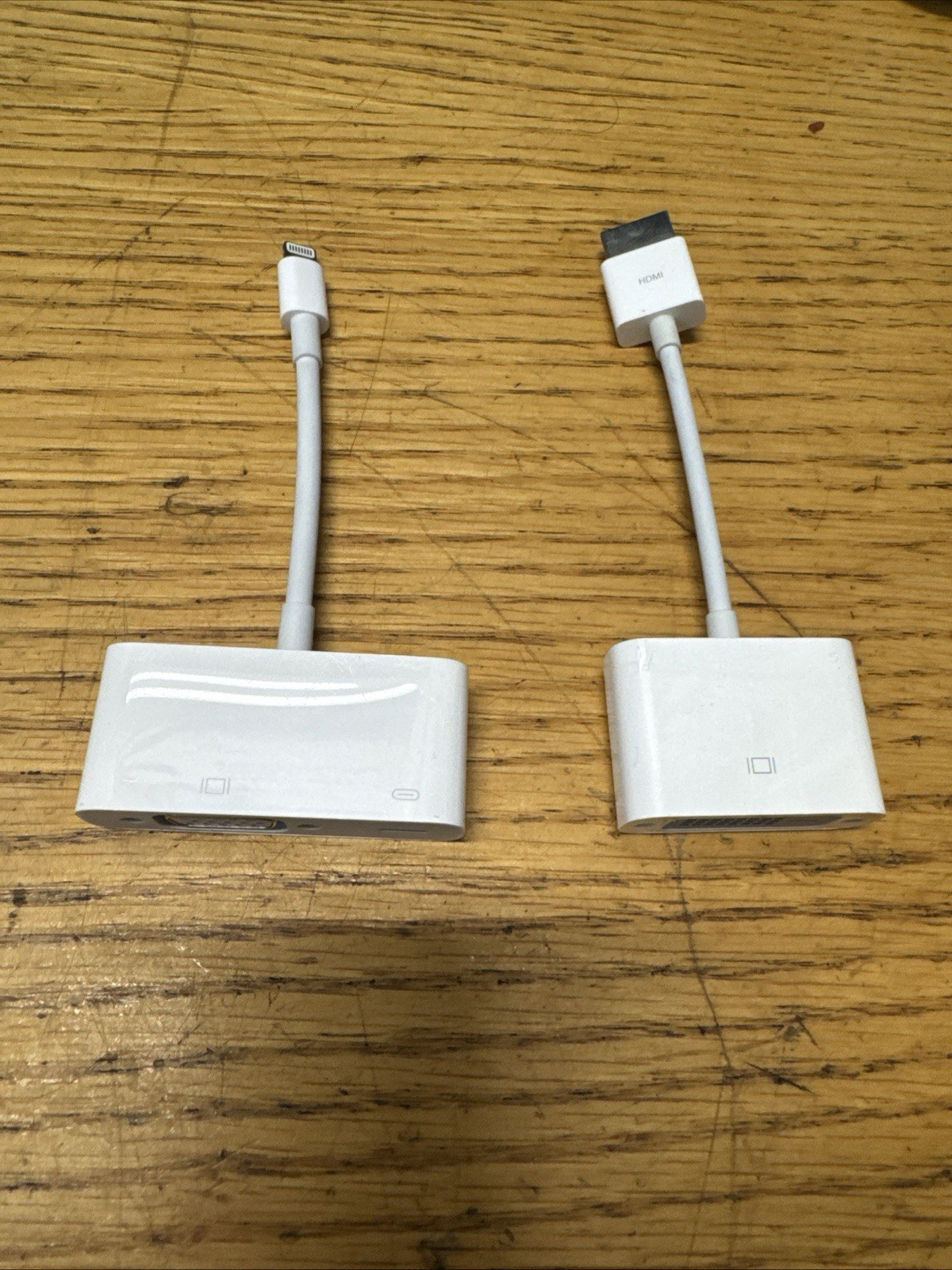 Genuine Apple Lightning to VGA Adapter MD825AM/A A1439 + HDMI / DVI Original OEM