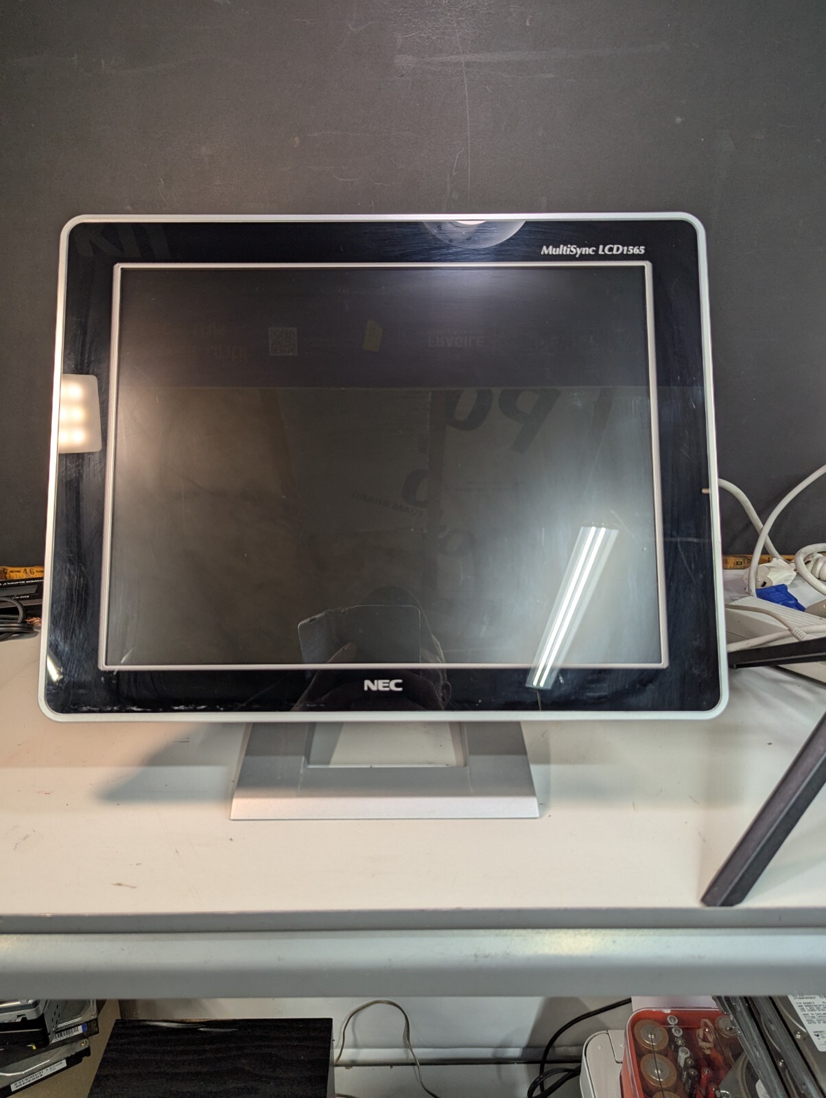 NEC MultiSync LCD1565 Computer Monitor 15" with Stand VTG Silver
