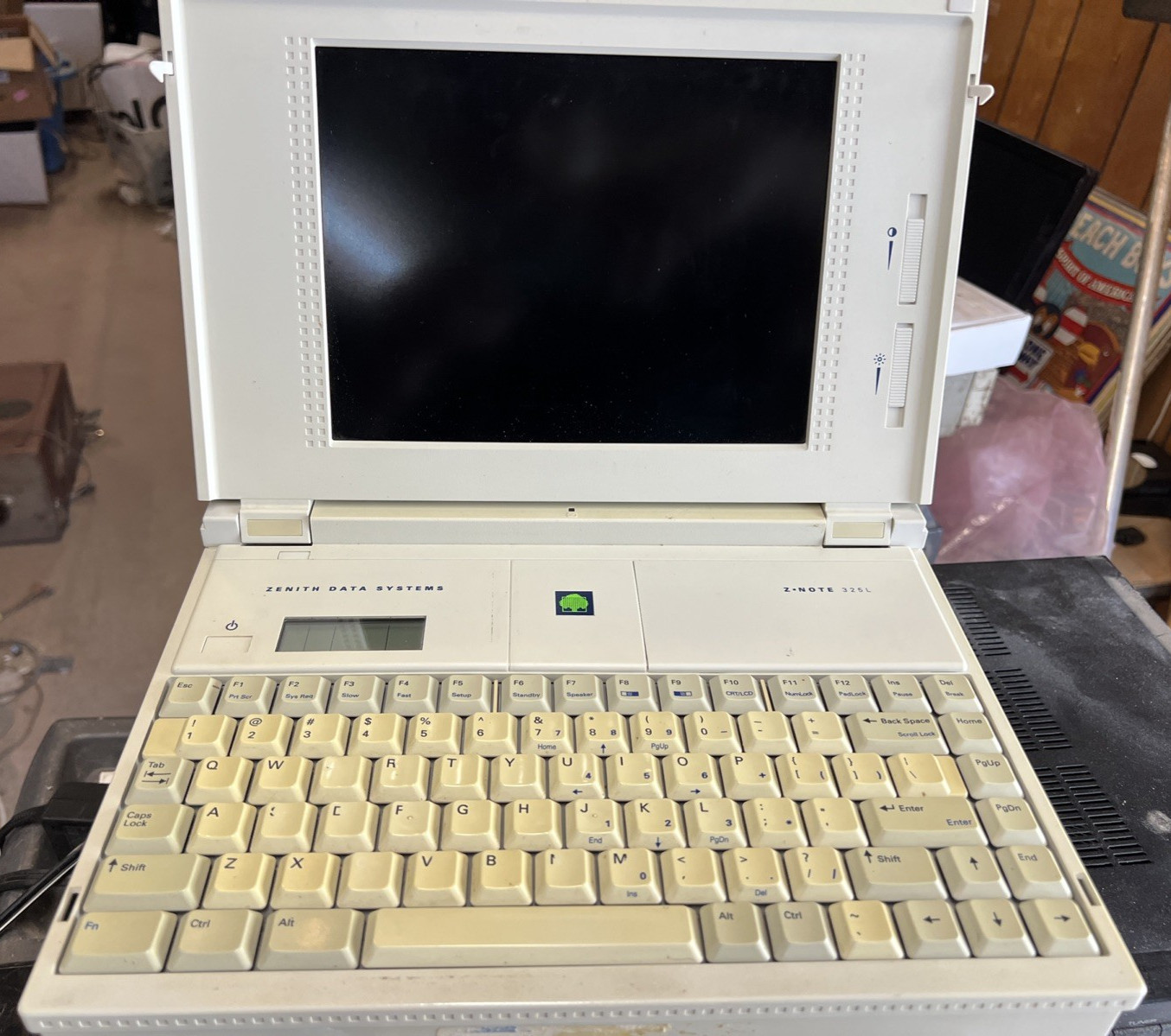 Retro Vintage Zenith Data Laptop Note 325 L Model ZWL-3250-12 - Untested