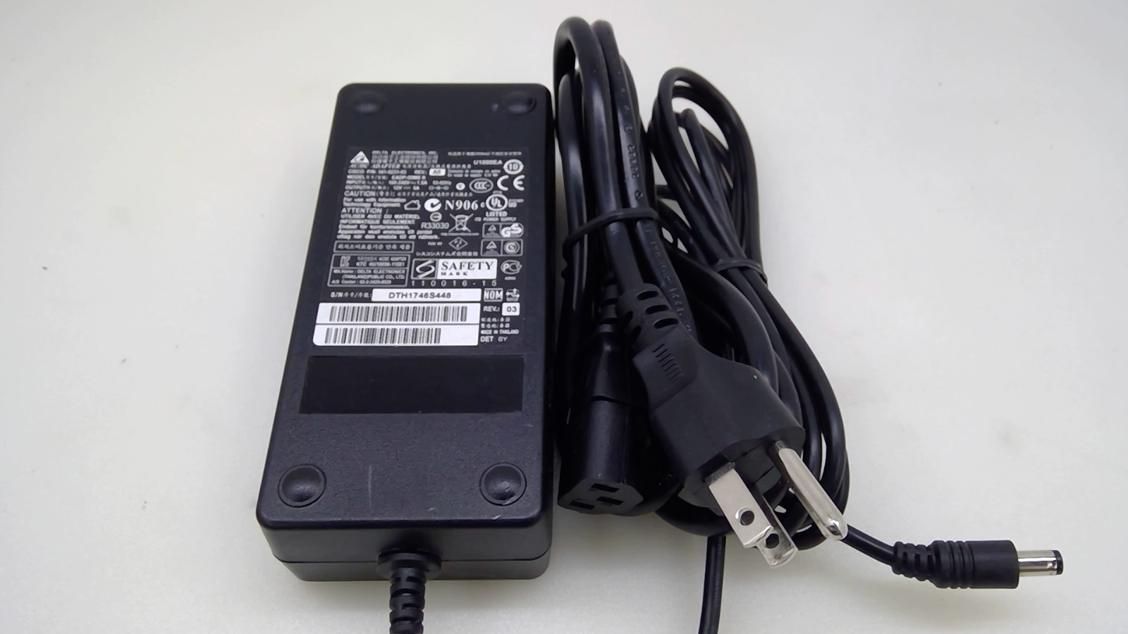 Delta EADP-60MB B 60W 12V 5A AC Adapter for Cisco 341-0231-03
