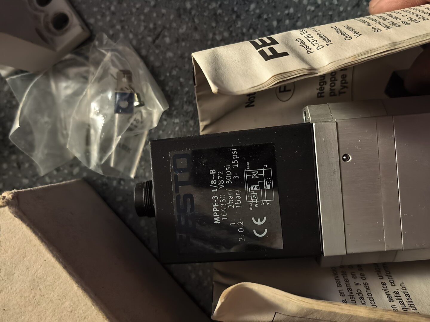 1PC NEW FESTO MPPE-3-1/8 Solenoid Valve Fast transportation