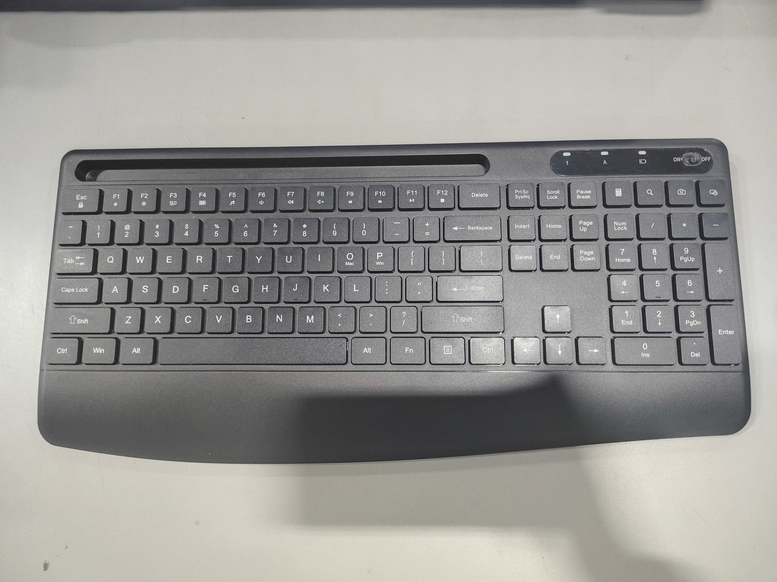 GENERIC WIRELESS KEYBOARD AND MOUSE COMBO DY558 WITH WIRELESS DONGLE -  BLACK
