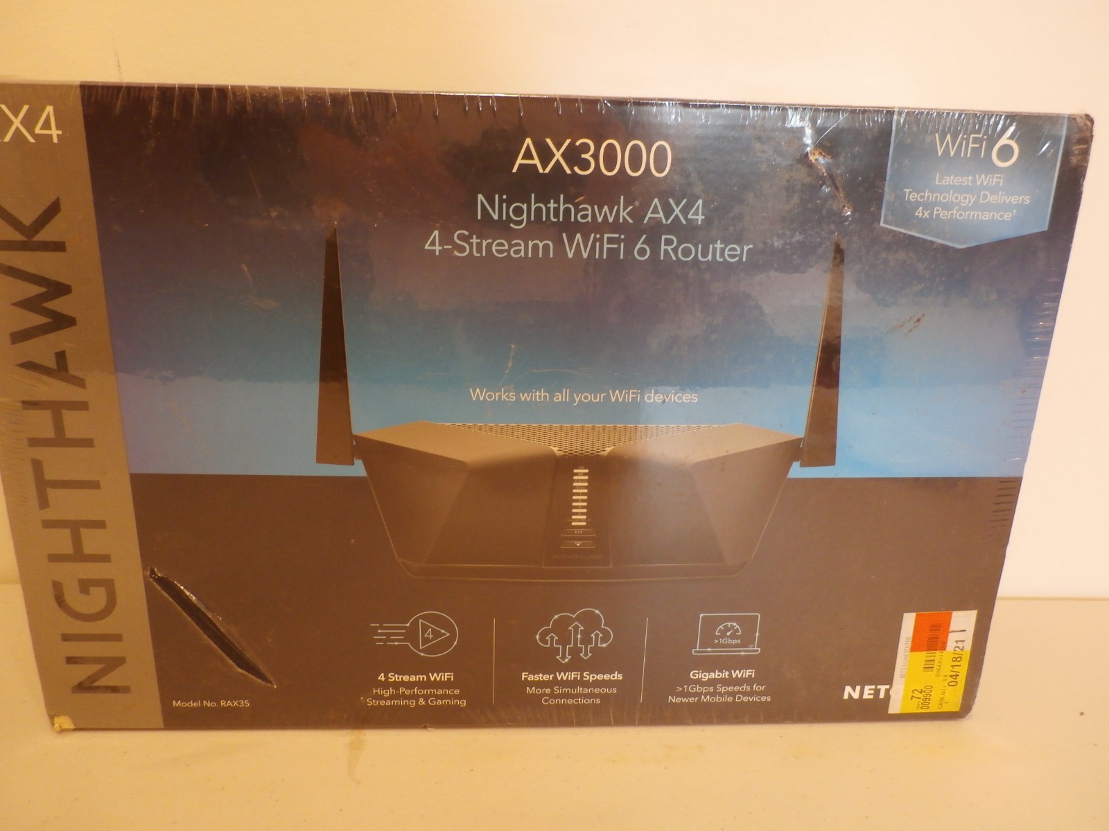 NETGEAR Nighthawk AX3000 4-Stream Dual-Band Wi-Fi 6 Router - RAX35-100NAS