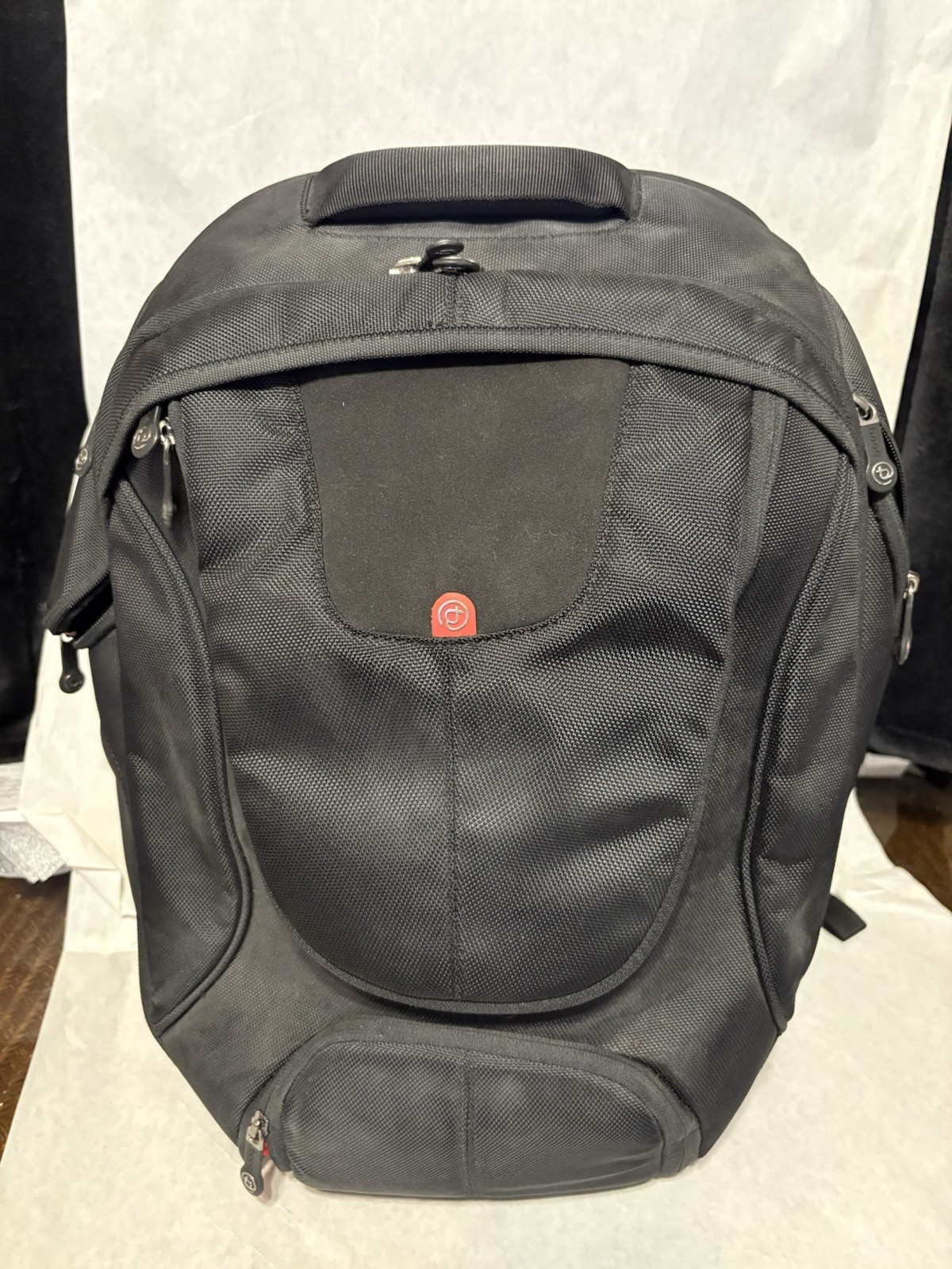 Booq Boa Flow XL Backpack Black 17” Laptop Heavy Duty Multiple Compartments