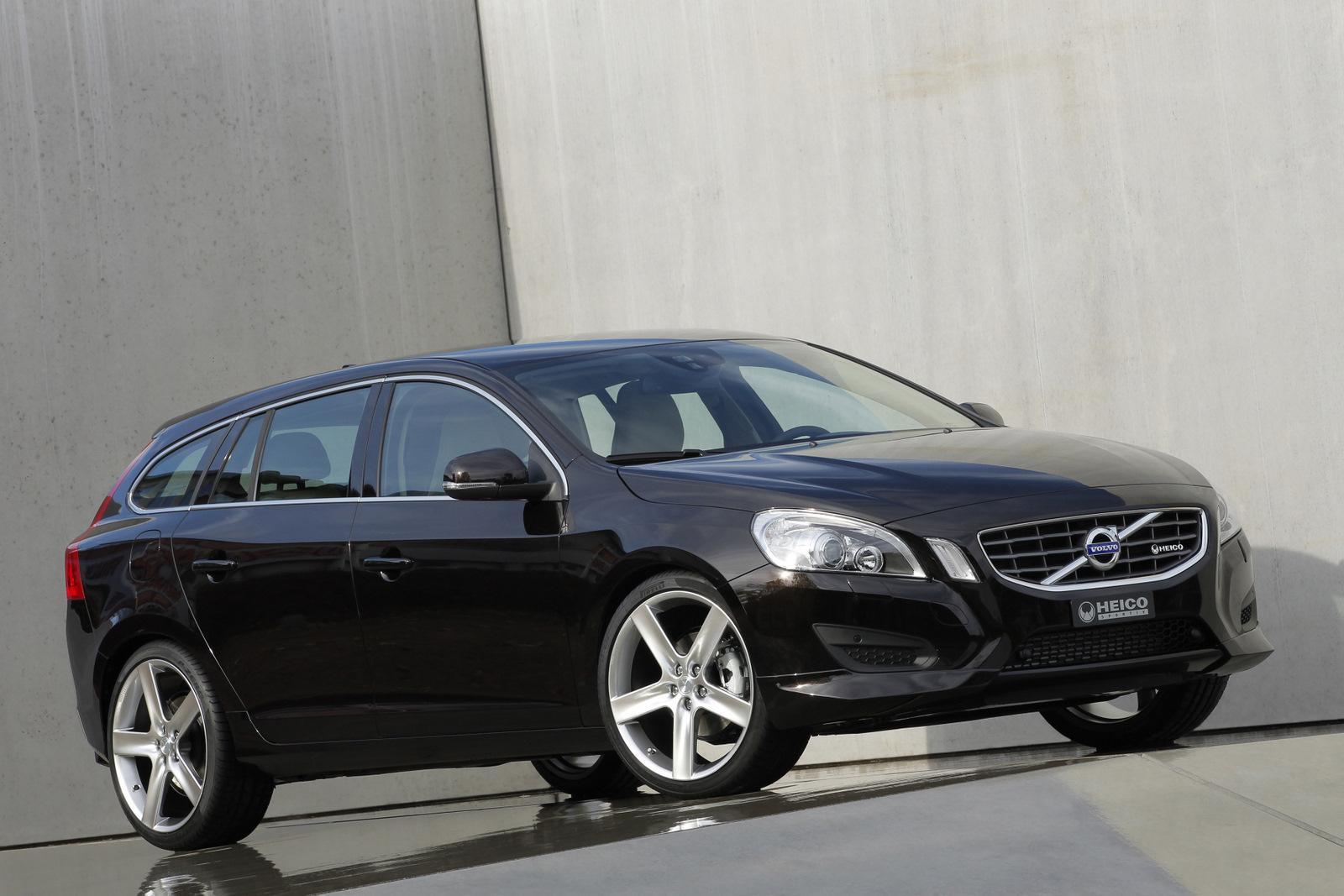 Cars 2010 heico sportiv volvo Desk Mat Stitched