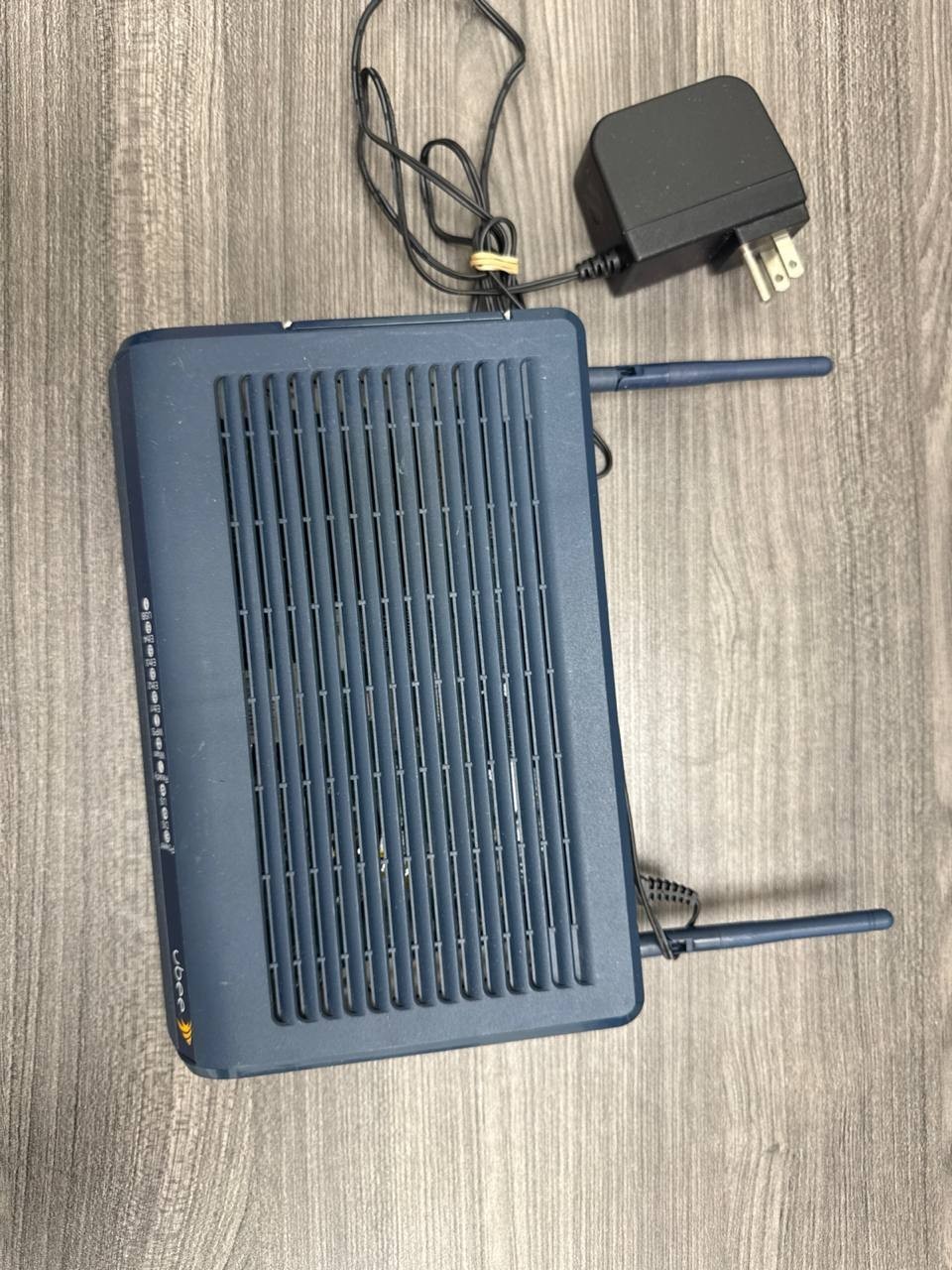 UBEE DDW3610 Dual-Stream N Wireless Cable Modem With Ethernet & Power Cord