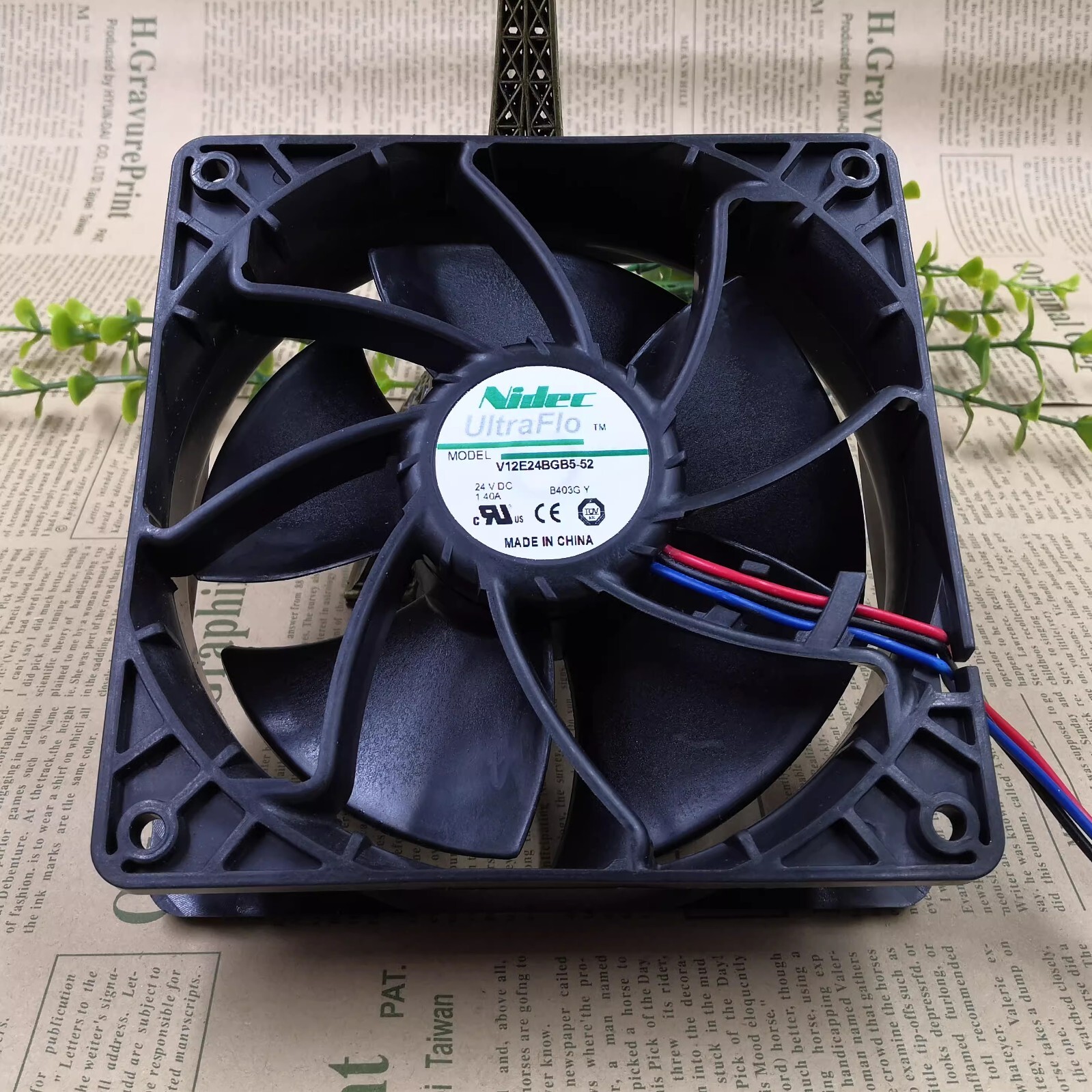 NIDEC V12E24BGB5-52 DC24V 1.40A 3-Wire Inverter Cooling Fan