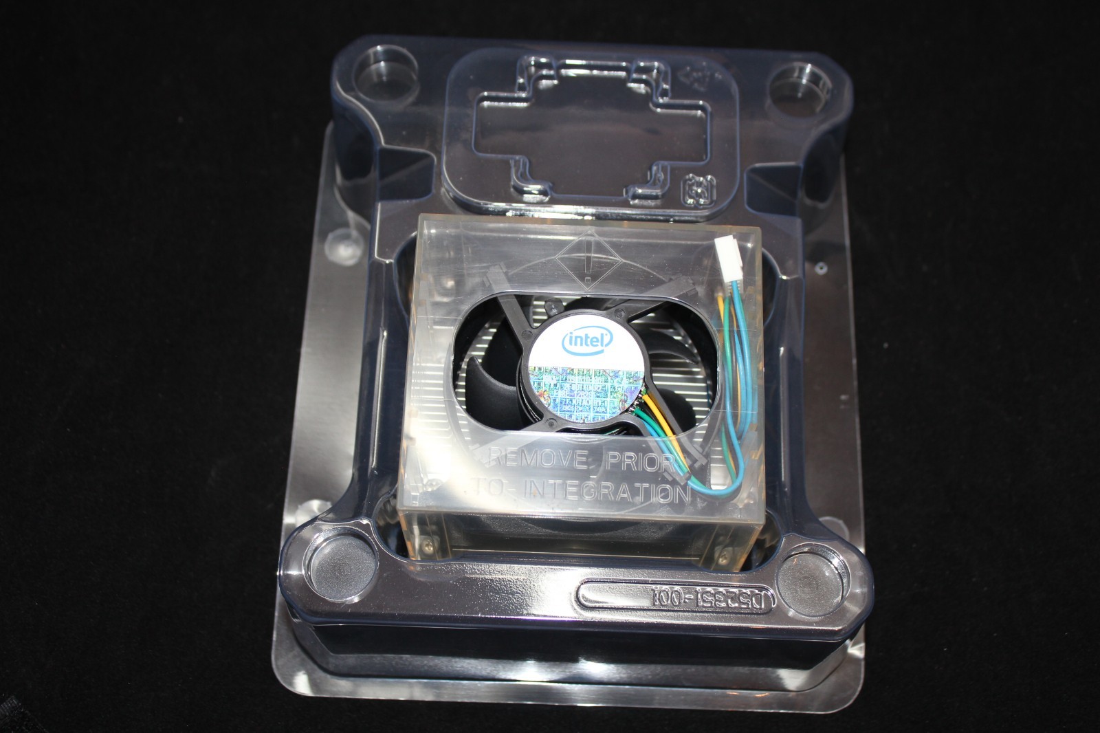 Brand New Intel Socket-771 D98510-001 Cooling Fan Heat Sink Cooler