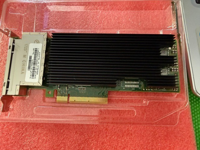 Sun Oracle Intel X710-T4 10GBase-T 4-Port PCIe Ethernet Adapter 7096675