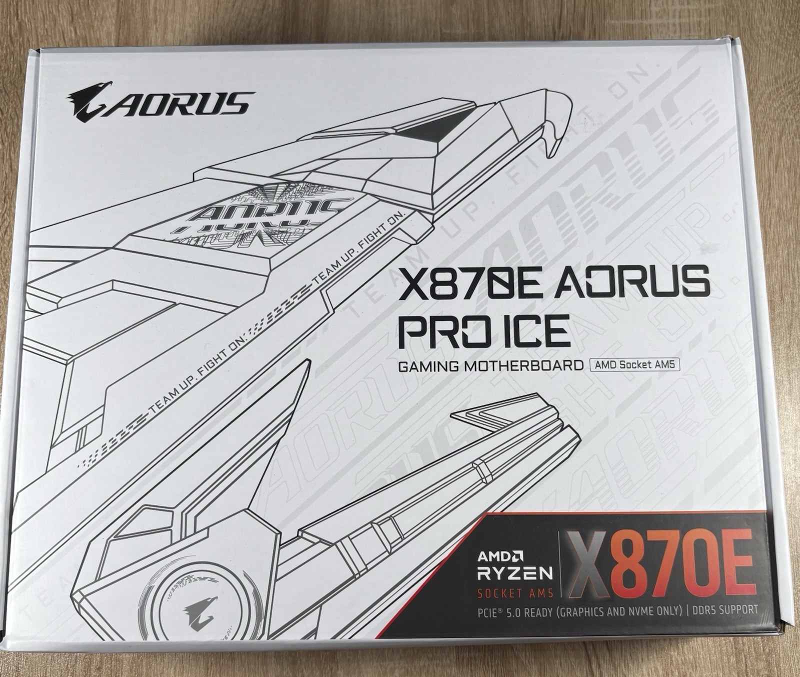 GIGABYTE X870E AORUS PRO ICE AM5 ATX DDR5 WiFi 7 PCIe 5.0 Motherboard