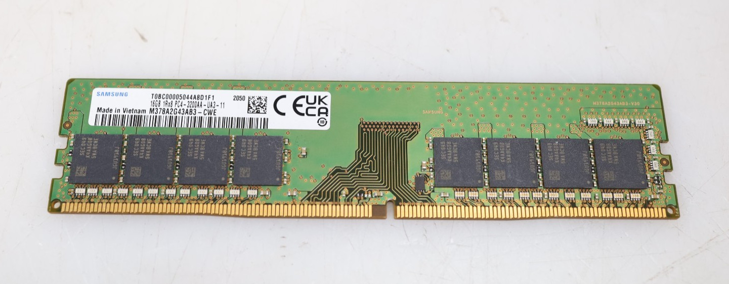 16GB Samsung M378A2G43AB3-CWE PC4-25600 UDIMM DDR4 Memory