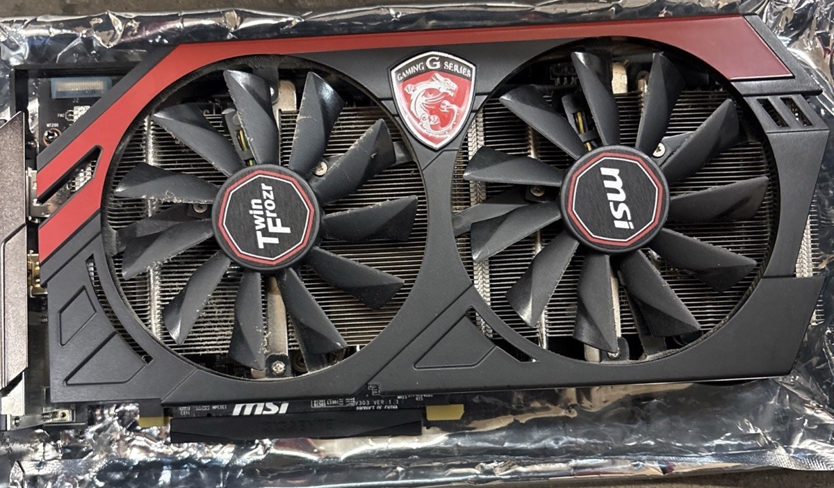 MSI AMD Radeon R9 270X Twin Frozr Gaming 2GB