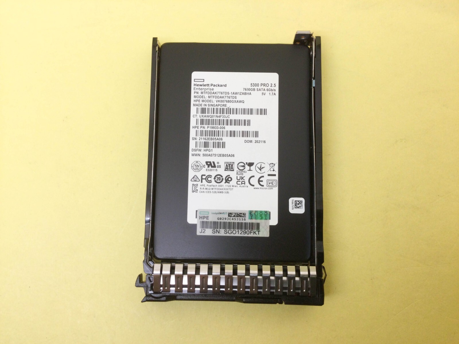 P18430-B21 HPE 7.68TB SATA 6G READ INTENSIVE SFF SC MULTI VENDOR SSD P18486-001