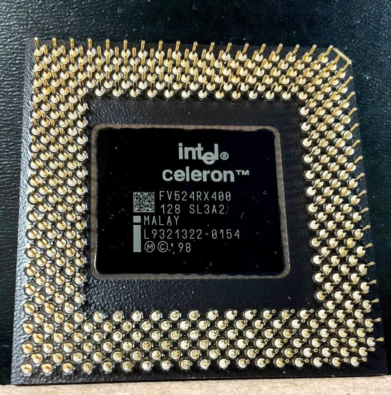 Intel Celeron 400MHz CPU Socket 370 Processor SL3A2 S-Spec  FV524RX400