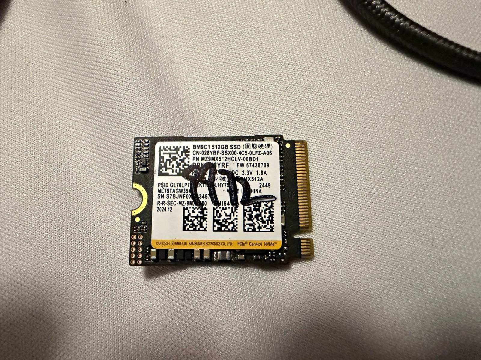 Samsung PM991 512GB M.2 2230 NVMe PCIe SSD MZVLQ512HBJQ MZ-VLQ5120.   512 GB