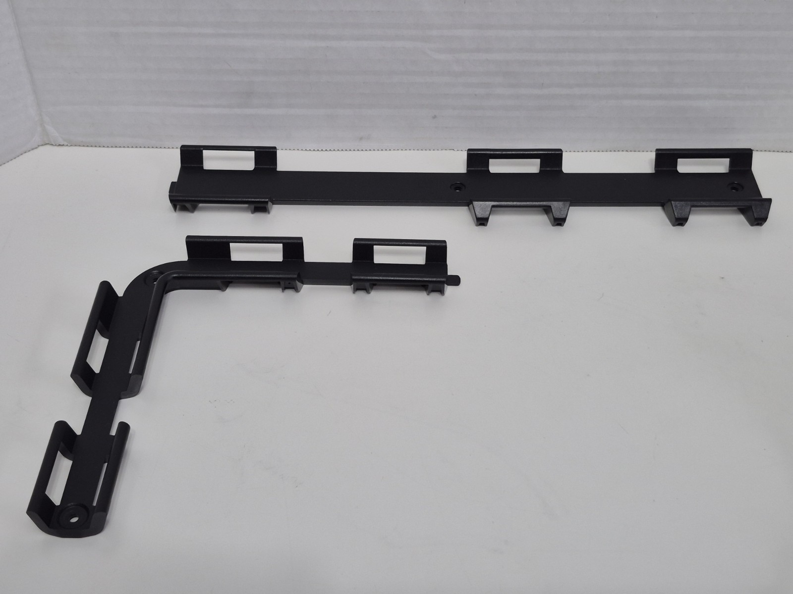 CORSAIR iCUE 7000X, 7000D, 7000D AIRFLOW REAR CABLE ROUTING CHANNELS - BLACK