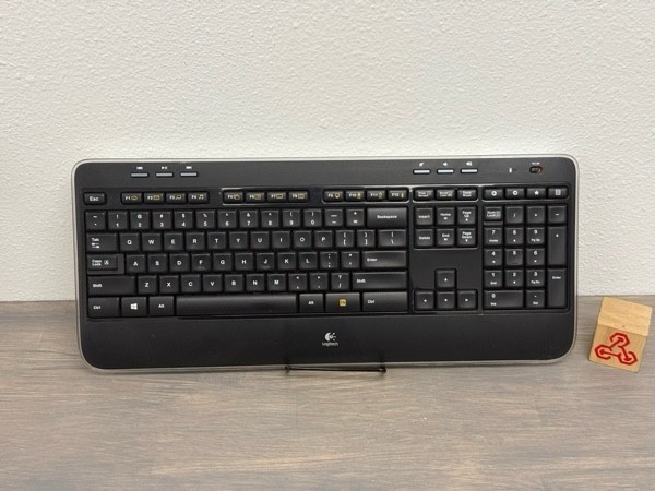 Logitech K520 Full-Size Wireless Keyboard (No USB Dongle) - Used