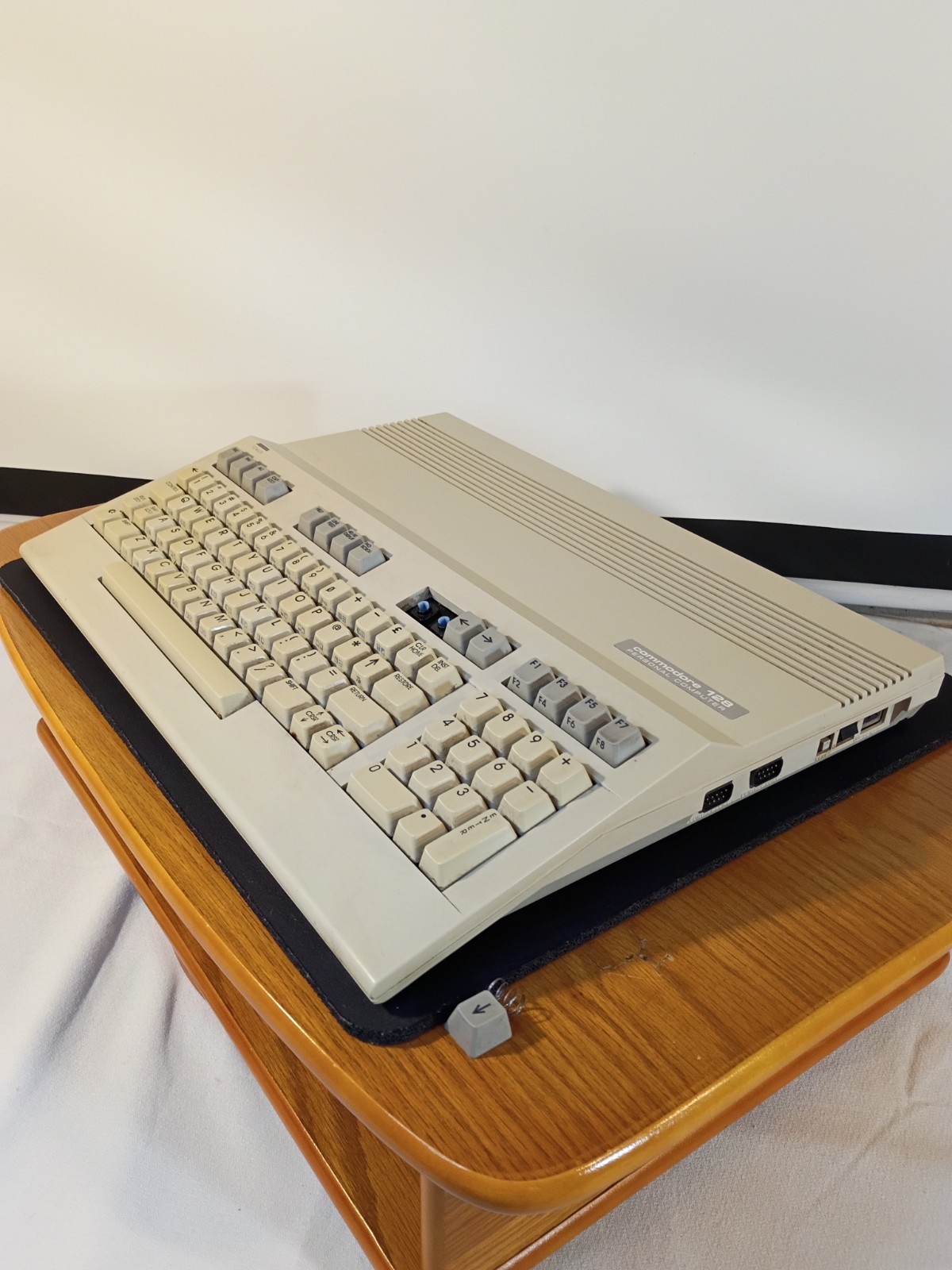 🔥Commodore 128 Computer No Power Cord. Untested 