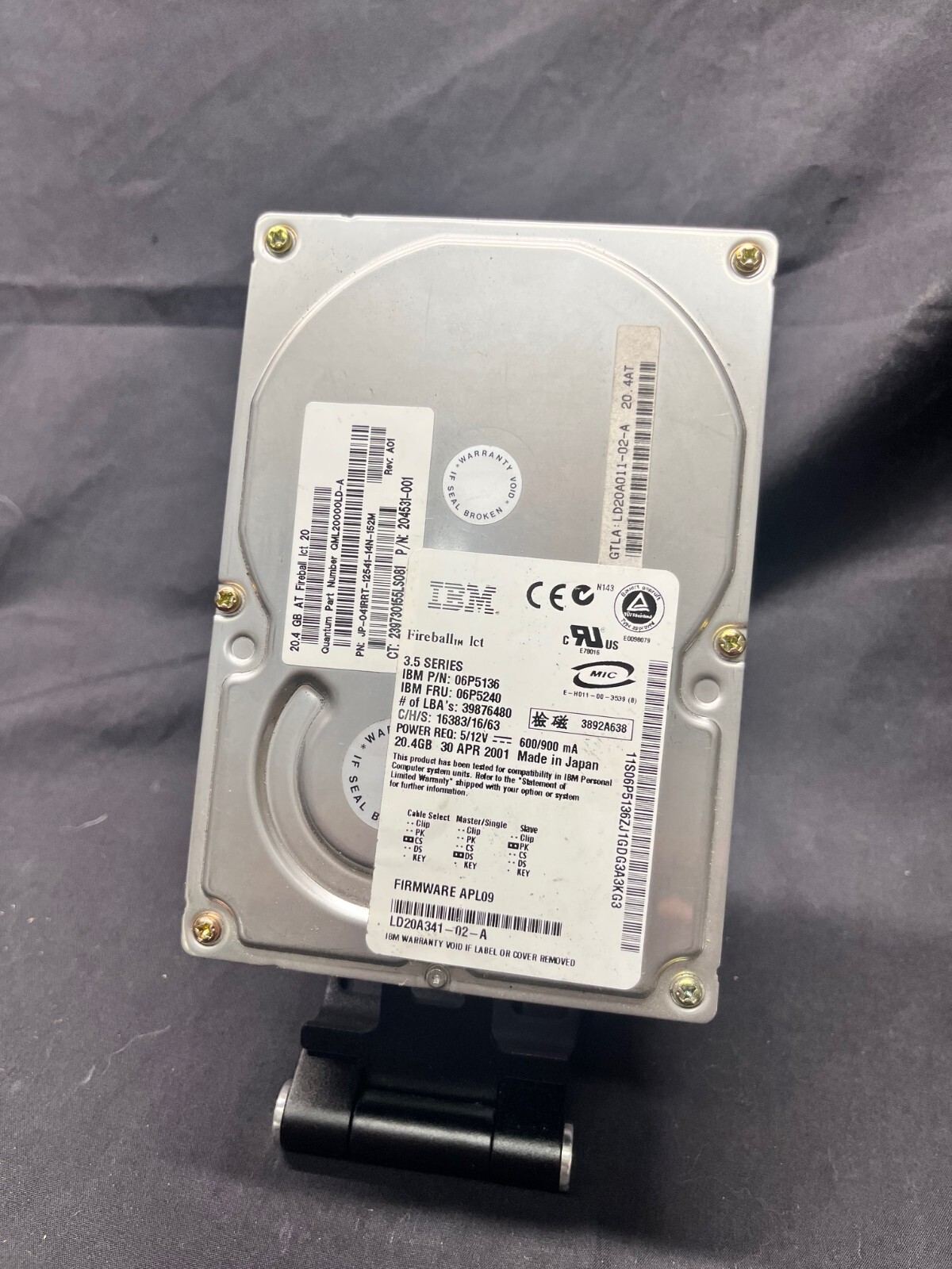 IBM Fireball 3.5 Series 06P5136/06P5140 20.4GB 2001 Hard Drive - Untested