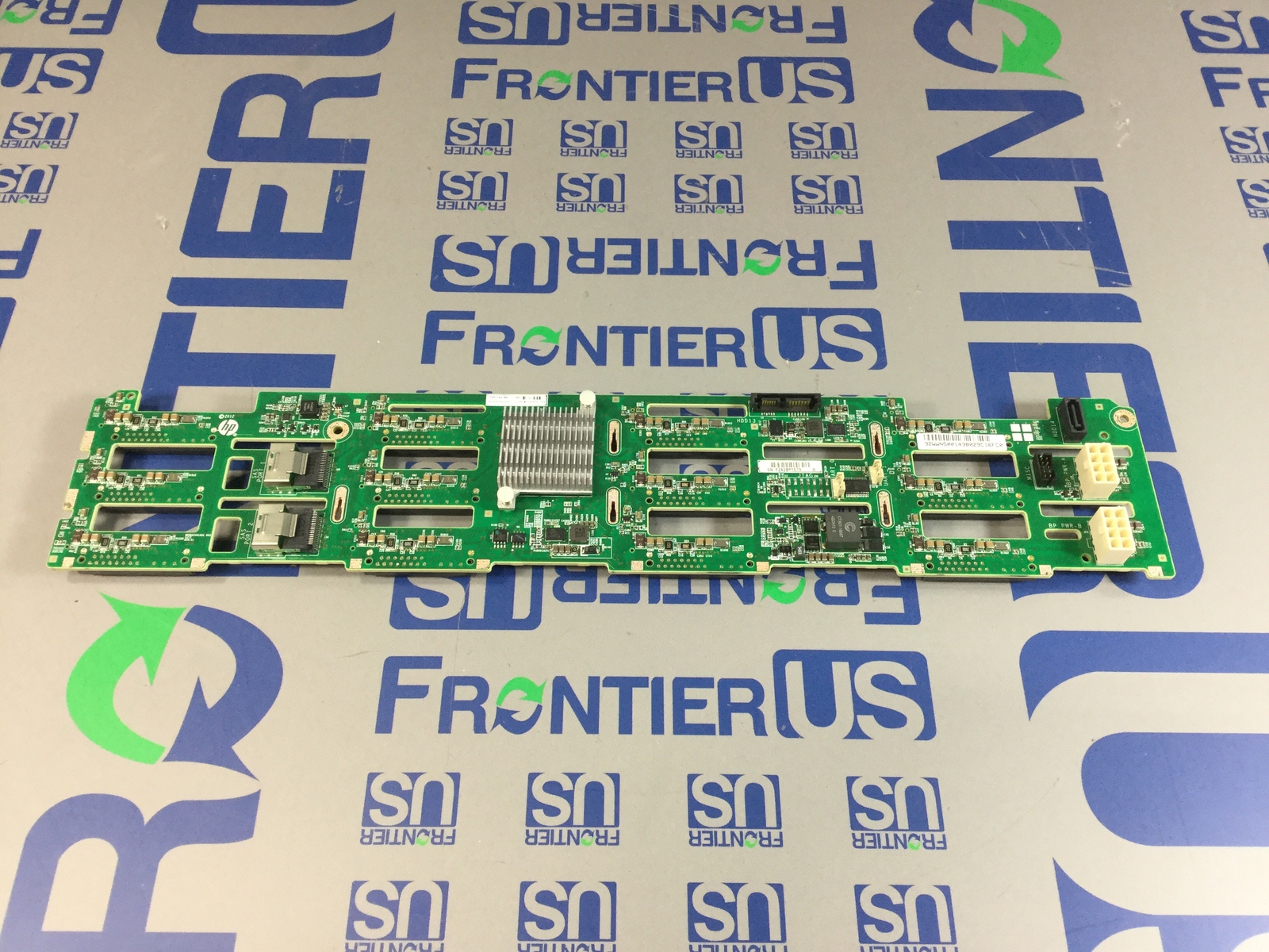 HPE 647407-001 12 bay LFF Backplane - DL380 Gen8