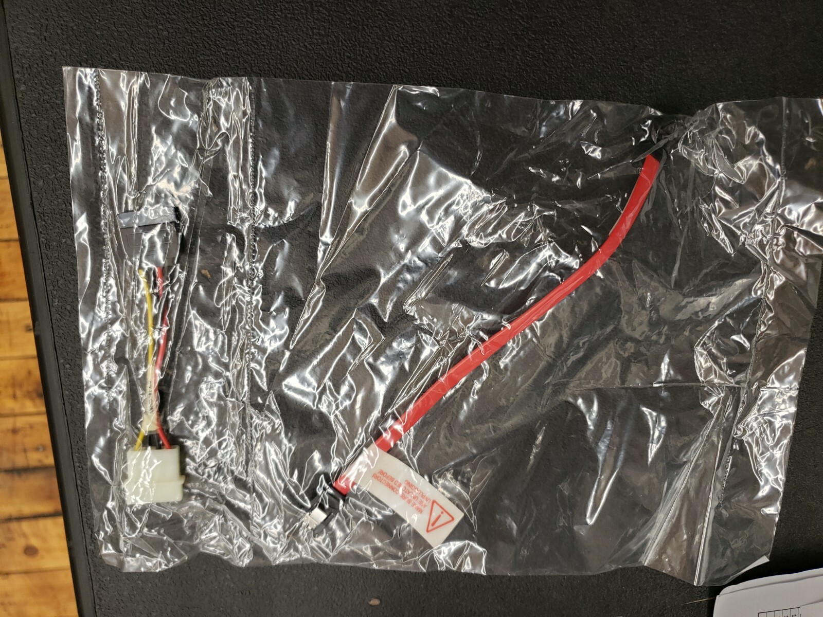 NEW - OPEN BOX. IBM, 41D0140, HDD Wiring 