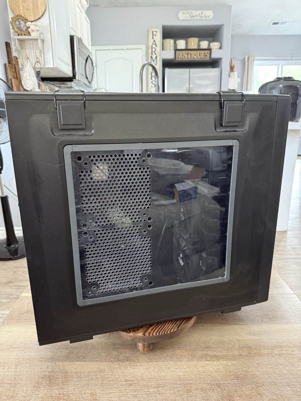 Corsair Vengeance C70 Case W/ ASUS ROG STRIX B450-F GAMING AMD W/ AMD Ryzen 5