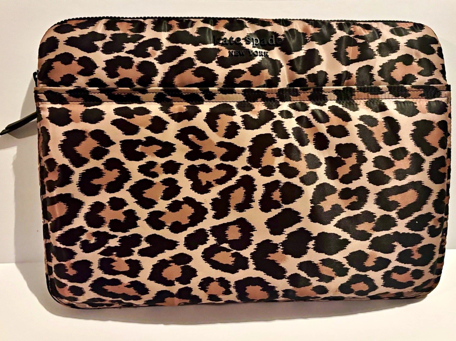 Kate Spade New York Leopard Print Padded Laptop Sleeve 15.5” x 10.5” EUC
