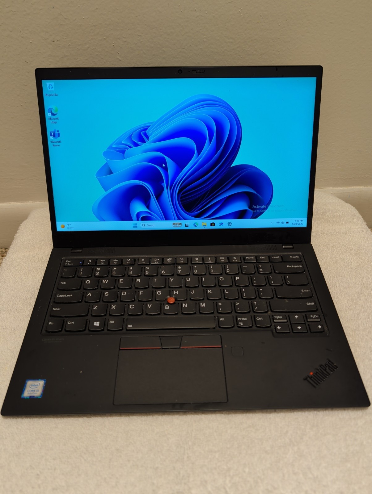 Lenovo 20QD000BUS  X1 Carbon 7th Gen 14" 256GB SSD Intel UHD Graphics