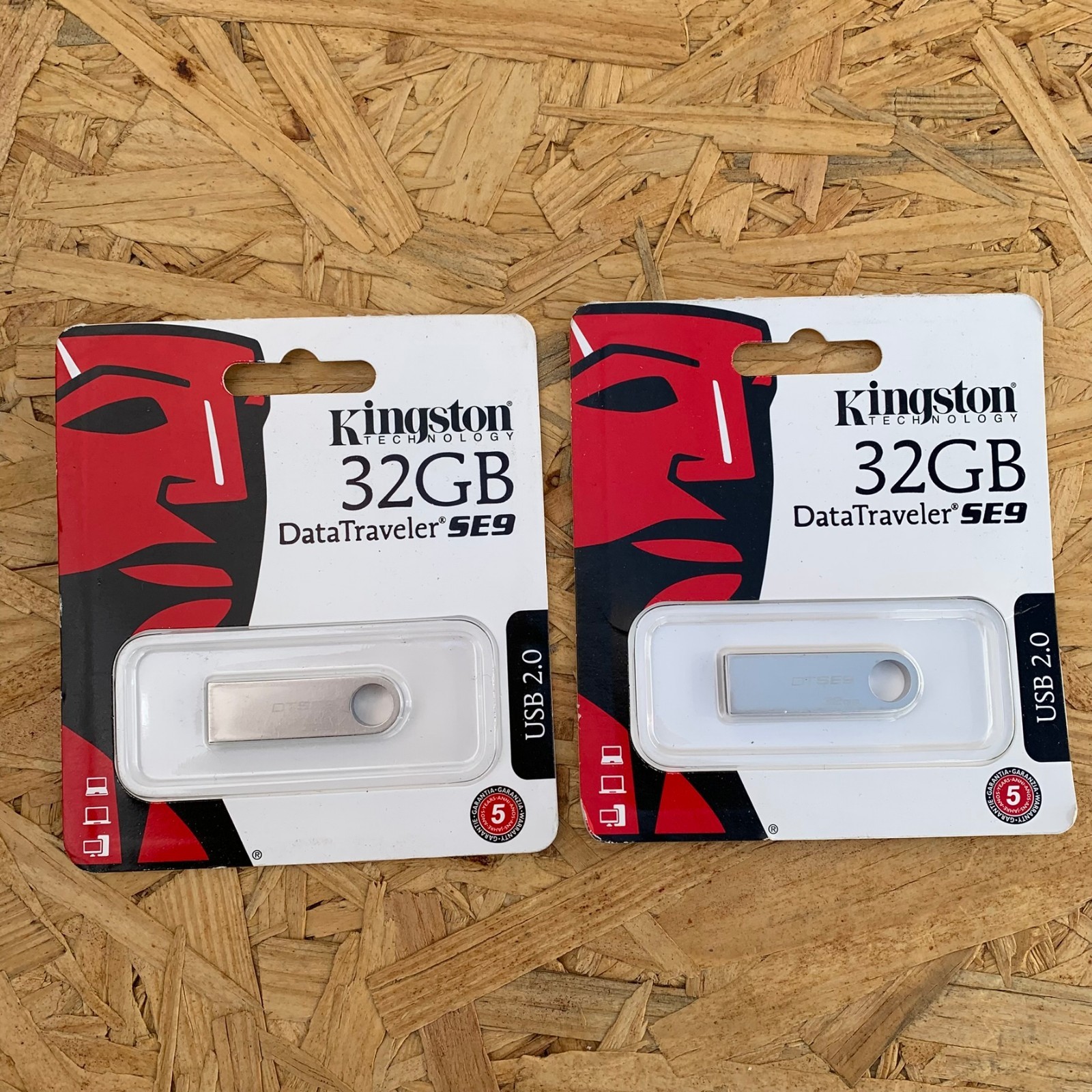 2 PACK Kingston Data Traveler SE9 G2 32GB USB 2.0 Flash Drive [NEW & SEALED]